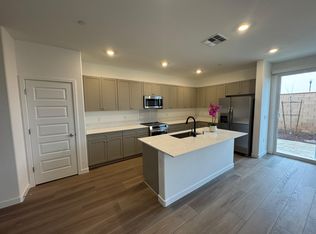 8484 Anker Way, Elk Grove, CA 95757