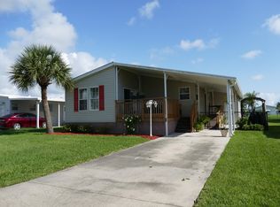 955 Laurel Cir, Barefoot Bay, FL 32976