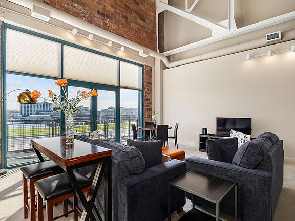 4th image of 401 W Shoreline Dr Unit 347
