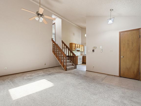 4th image of 2340 Rattlesnake Ct APT B