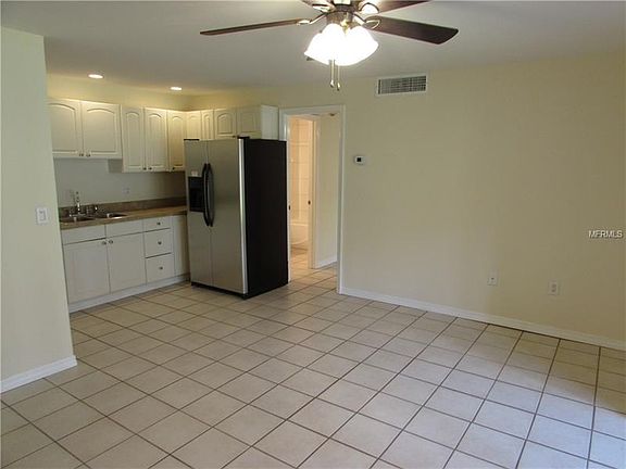 4th image of 2703 Hidden Lake Dr N Unit B