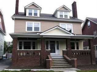 3144 E Derbyshire Rd, Cleveland Heights, OH