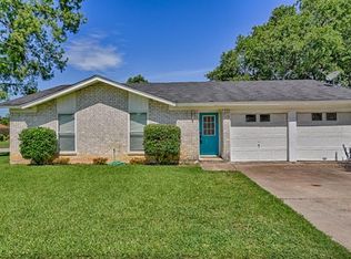 1919 Westover Ct, Arlington, TX 76015