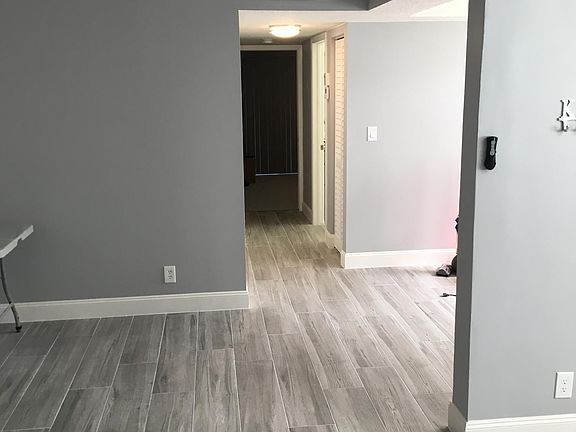 5th image of 15108 Ashland Dr