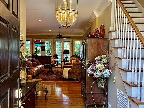 3rd image of 52 Kinglet Cir