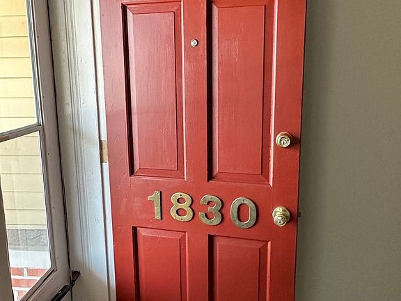 2nd image of 1830 W 11th St