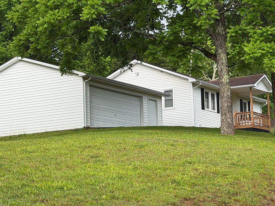 1st image of 220 Webster Spradlin Rd