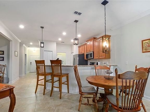 5th image of 3550 Fairwaters Ct