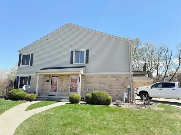 44490 Virginia Ct, Clinton Township, MI 48038