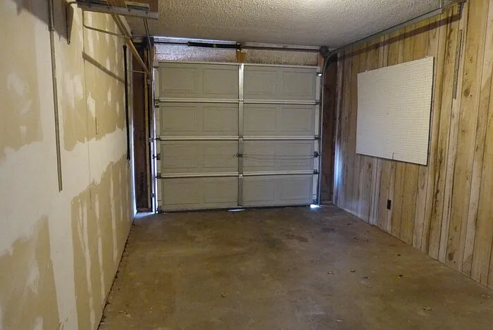 921 E Llano Estacado Blvd — Photo 18