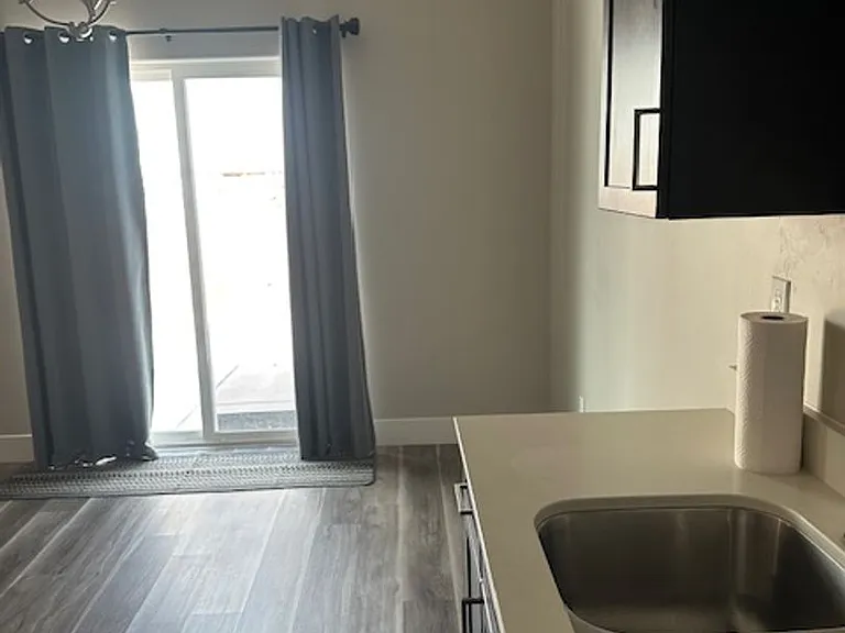 1601 Quartz Dr #D — Photo 9