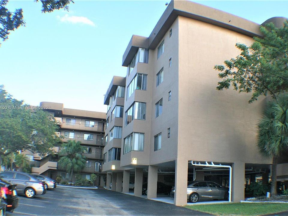 1st image of 8020 Hampton Blvd APT 305