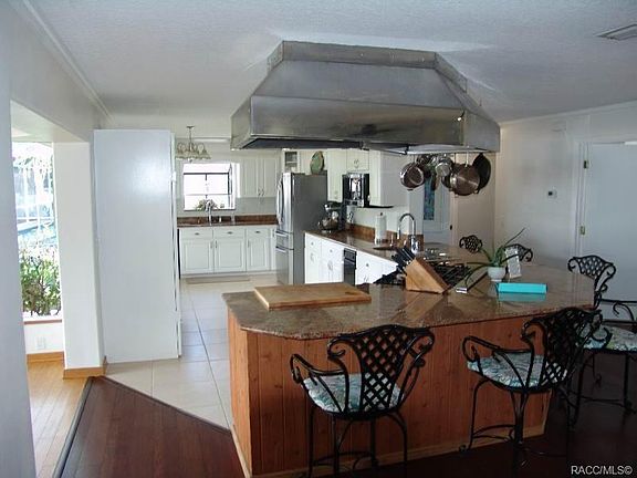 3rd image of 4203 S Purslane Dr