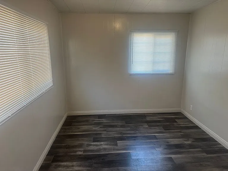 1315 Oakwood Ave — Photo 38