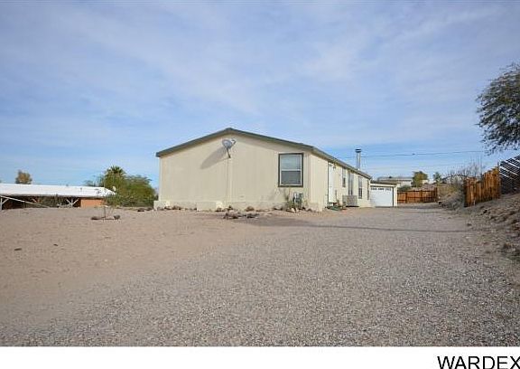 2nd image of 1422 Luna Ln