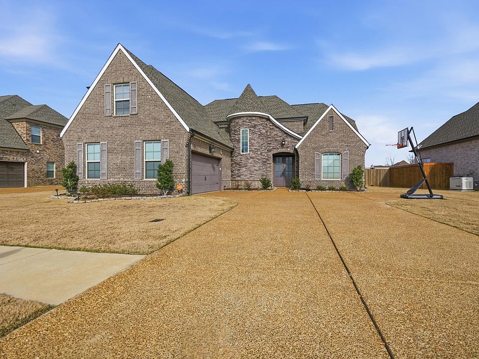 1st image of 9716 S Woodland Fox Ln