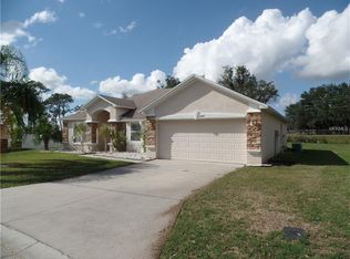 8387 Greystone Dr, Lakeland, FL 33810