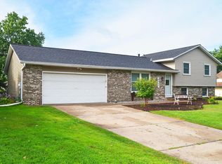 8299 77th St S, Cottage Grove, MN 55016