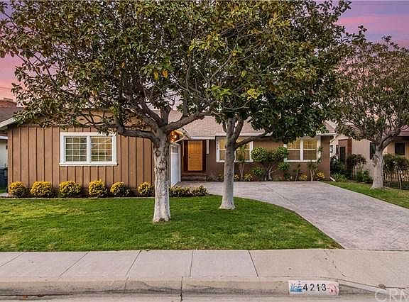 2nd image of 4213 Paseo De Las Tortugas