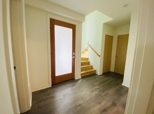 2322 E Denny Way, Seattle, WA 98122