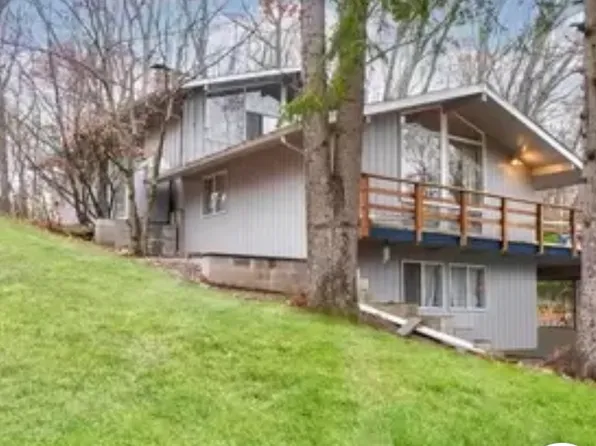 47 Hill St, Hamden, CT 06514