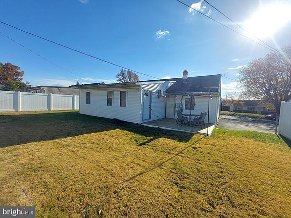 5th image of 2716 Berwyn Rd