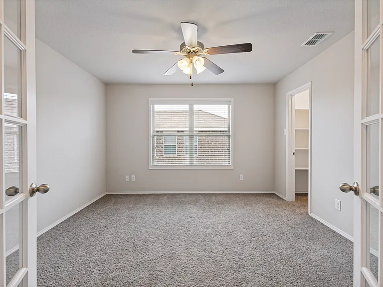 4400 Horsemint Cv — Photo 17