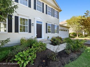 333 Foxford Dr, Cary, IL 60013