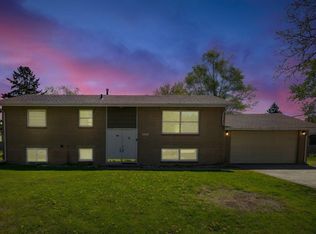 8040 Xenia Ave N, Brooklyn Park, MN 55443