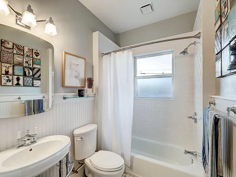 1754 Hawthorne St — Photo 26