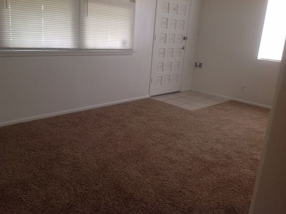 2nd image of 1461 W Olive St