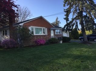 975 Washington St, Dedham, MA 02026