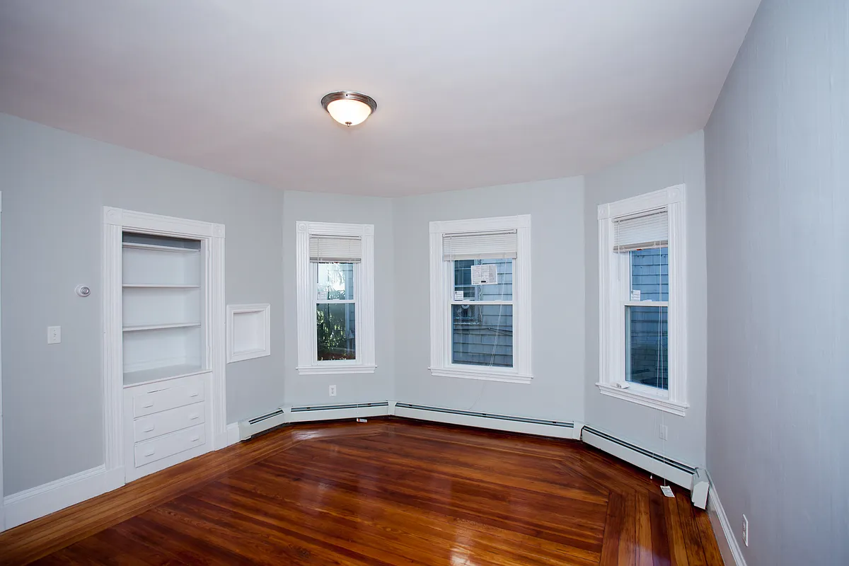 Building Photo - 173 Rindge Ave #2
