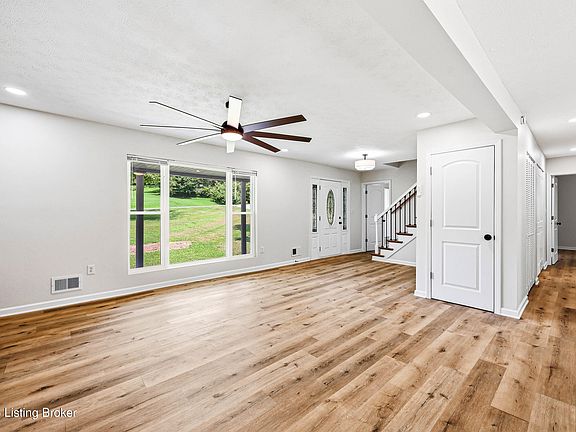 5th image of 2225 Belmont Rd