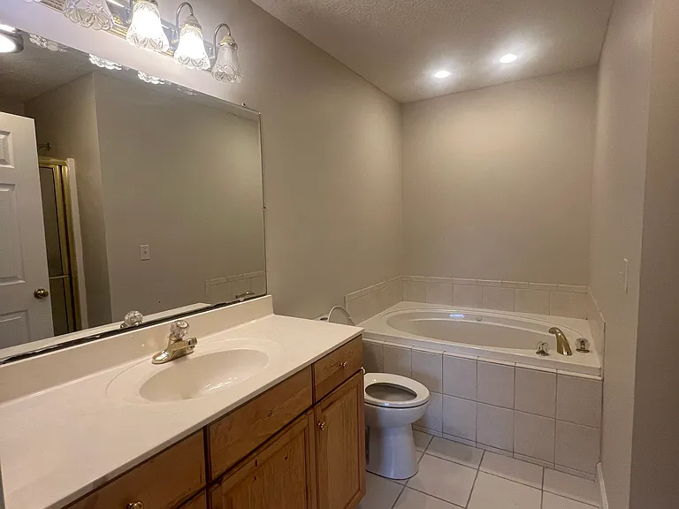 109 Estate Ln — Photo 23