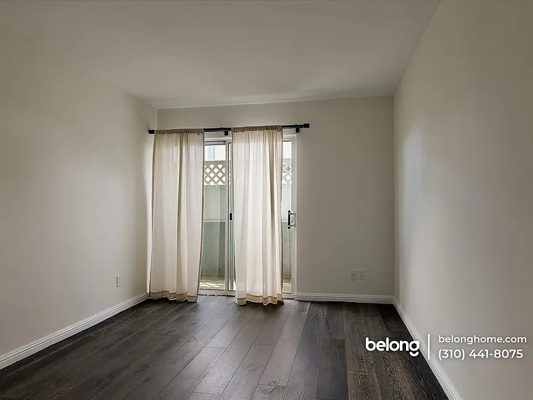 2223 S Bentley Ave #104 — Photo 18