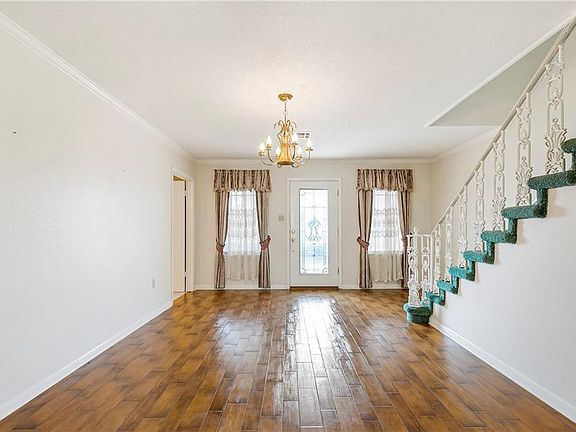 4th image of 1425 Avenue G