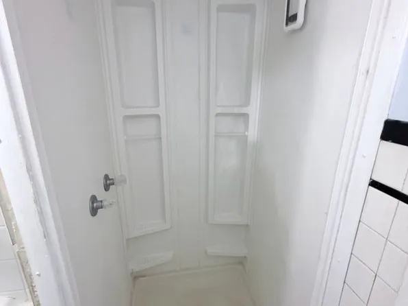 471 W King St APT 3, York, PA 17401