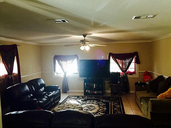 5th image of 5847 Glen Grove St