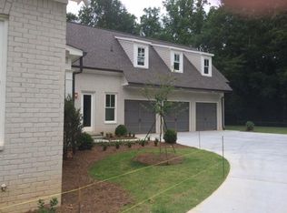 4021 N Ivy Rd NE, Atlanta, GA 30342