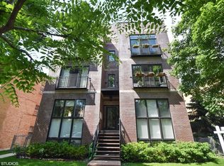 2620 W Greenleaf Ave APT 1E, Chicago, IL 60645