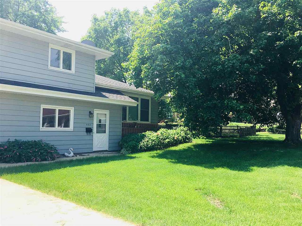 1st image of 402 Barberry St