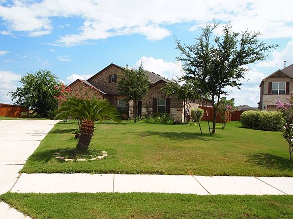 4th image of 2712 Standing Juniper Ct