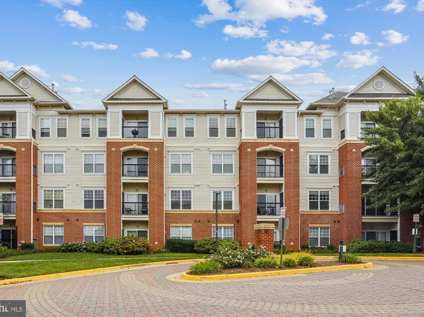 3851 Aristotle Ct #1-412, Fairfax, VA 22030