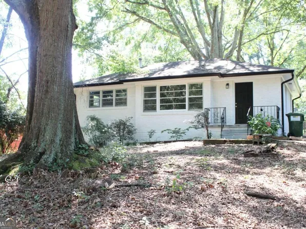 5565 Cypress Dr, Forest Park, GA 30297