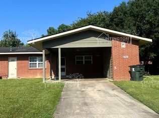 921 McClellan St, Warner Robins, GA 31098