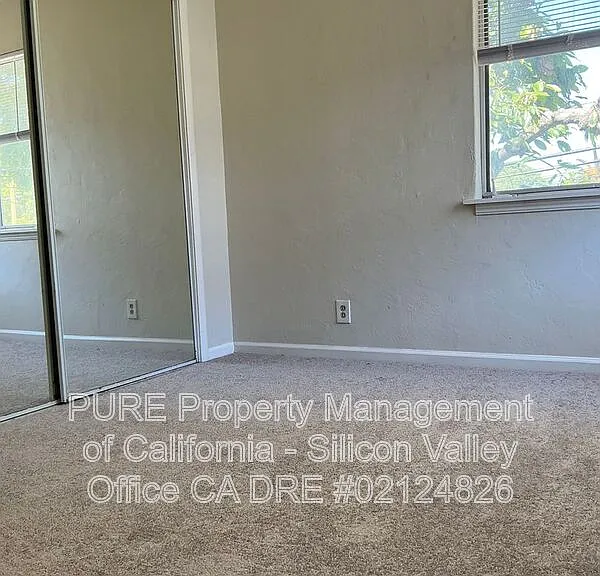 79 N 10th St #1 — Photo 15