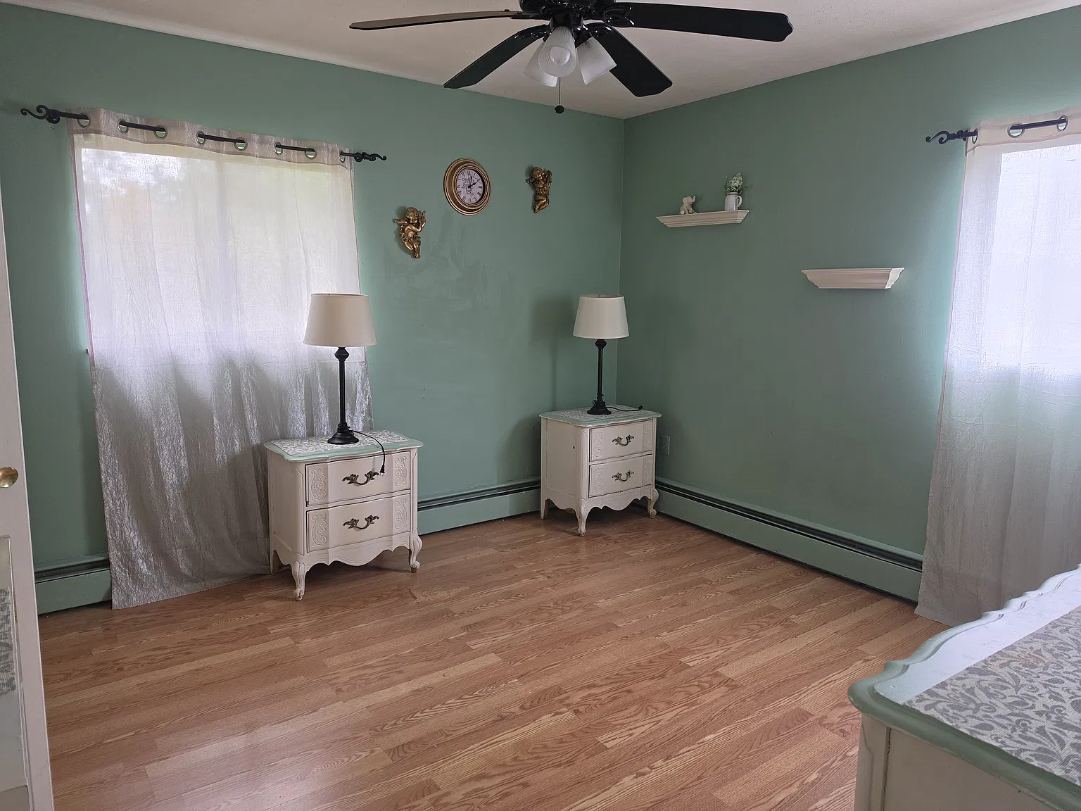 2 bed, 924 sqft, $1,400 — Photo 2