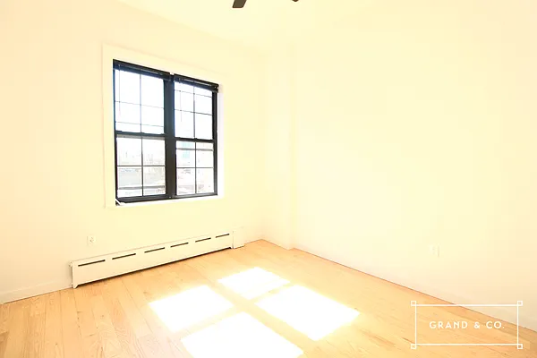 Rented by Grand & Co. | media 2