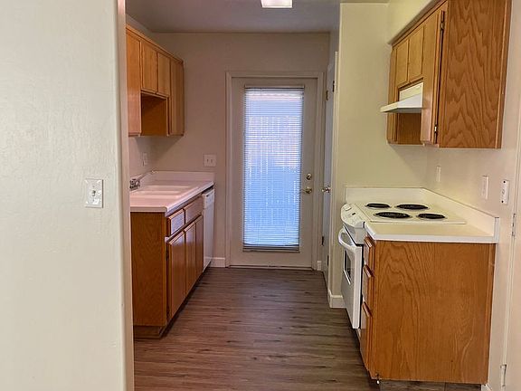 2nd image of 8127 Whitewater Dr APT 2